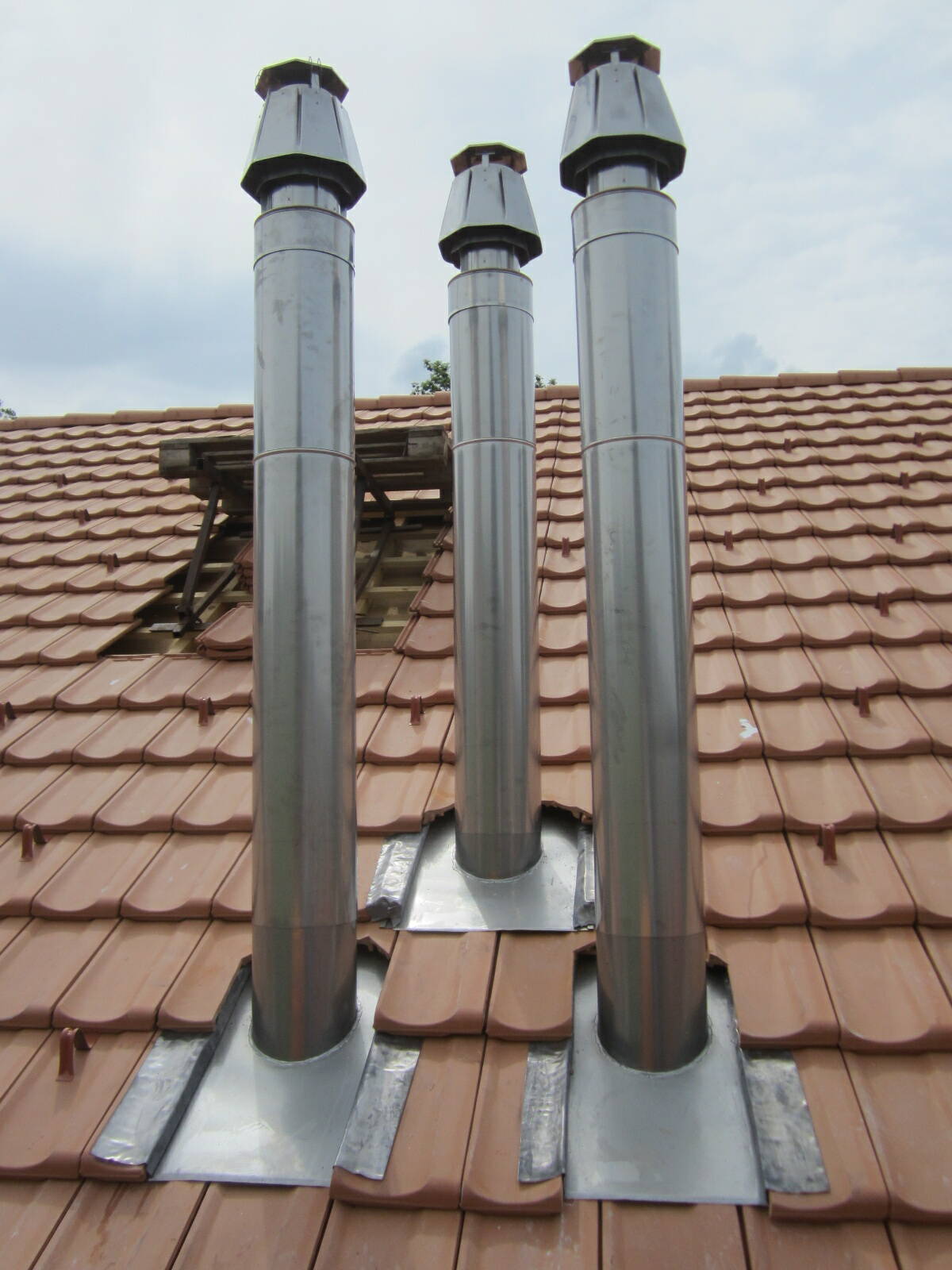 kamin_ueber_dach__174_.jpg