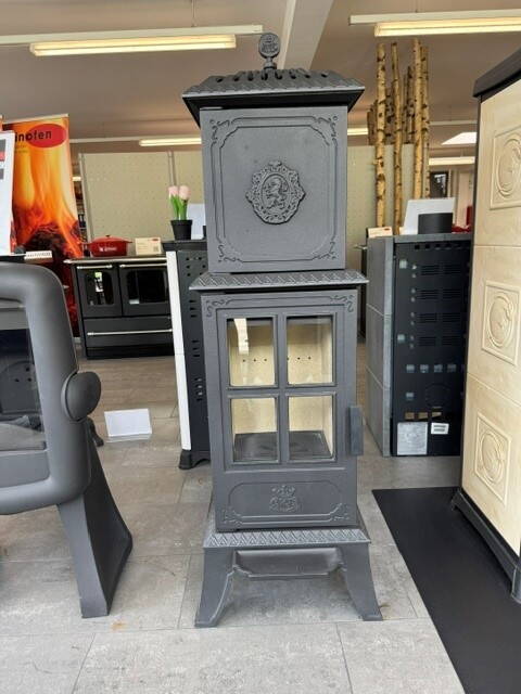 Schwedenofen

Westbo Estelle Stahl schwarz anstatt CHF 4 300.- nur CHF 3 200.-
