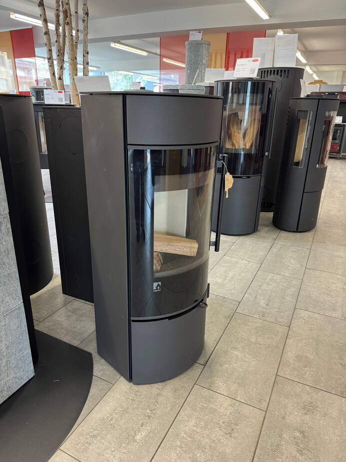 Poêle en stock

Andolo 3 M, acier 1 pièces en stockau lieu de 4 890.-seulement CHF 3 420.-
