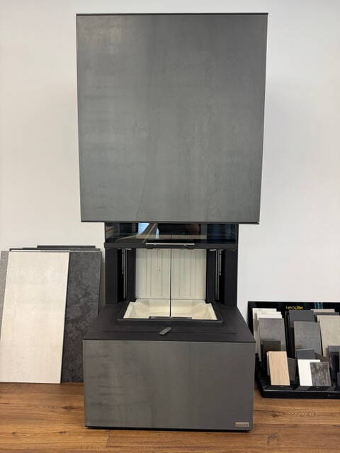 Schwedenofen

Neocube P 13 Keramik metal dark matt anstatt CHF 13 070.-nur  CHF 10 400.-