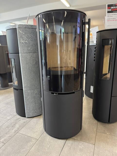 Schwedenofen

Aprica 2N Edition Trend Stahl schwarz anstatt CHF 5 320.- nur CHF 4 250.-