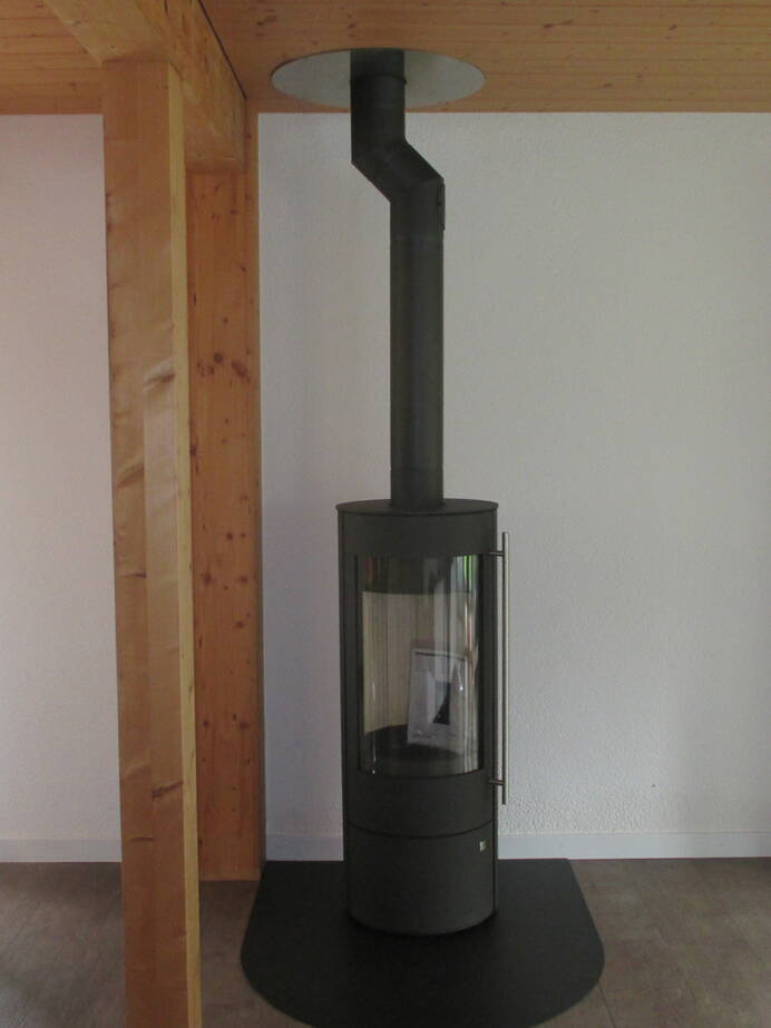 Poêle Cheminée Palena Compact Acier noir Exemple d’installation