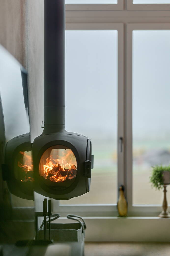 Poêle Cheminée Mata Acier noir Exemple d’installation
