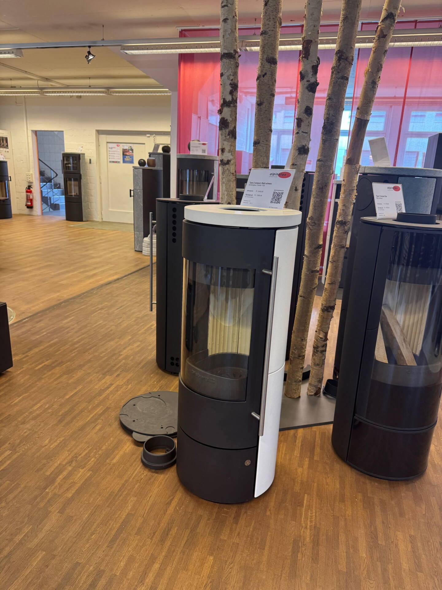 Schwedenofen

Tipas Sonderglasur Vanilla Stahl schwarz anstatt CHF 5 430.-nur CHF 4 700.-