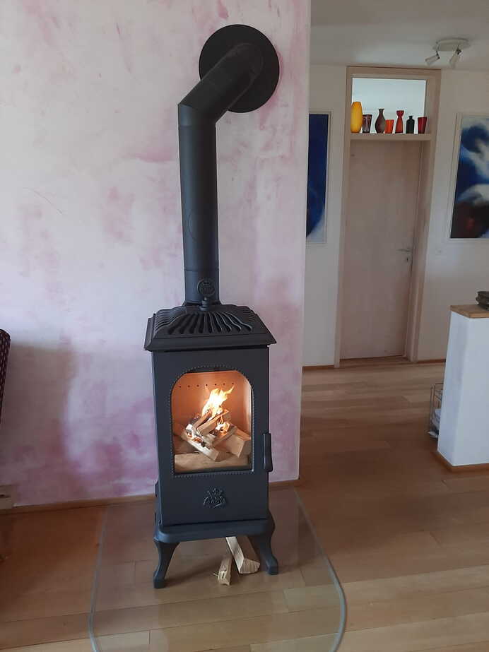 Schwedenofen Westbo Victoria 125 Stahl schwarz Montagebeispiel