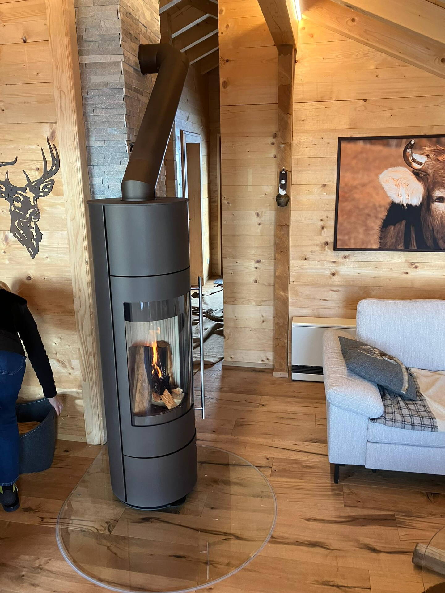Schwedenofen Palena H Compact Stahl schwarz Montagebeispiel