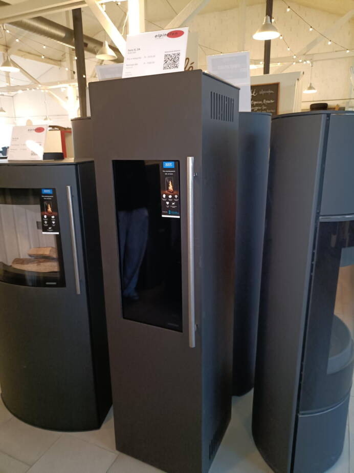 Poêle

Ferro XL DA Acier noir au lieu de CHF 5 370.- seulement CHF 4 300.-