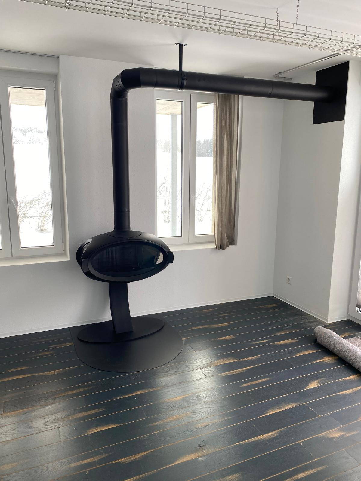 Poêle Cheminée Mata Acier noir Exemple d’installation