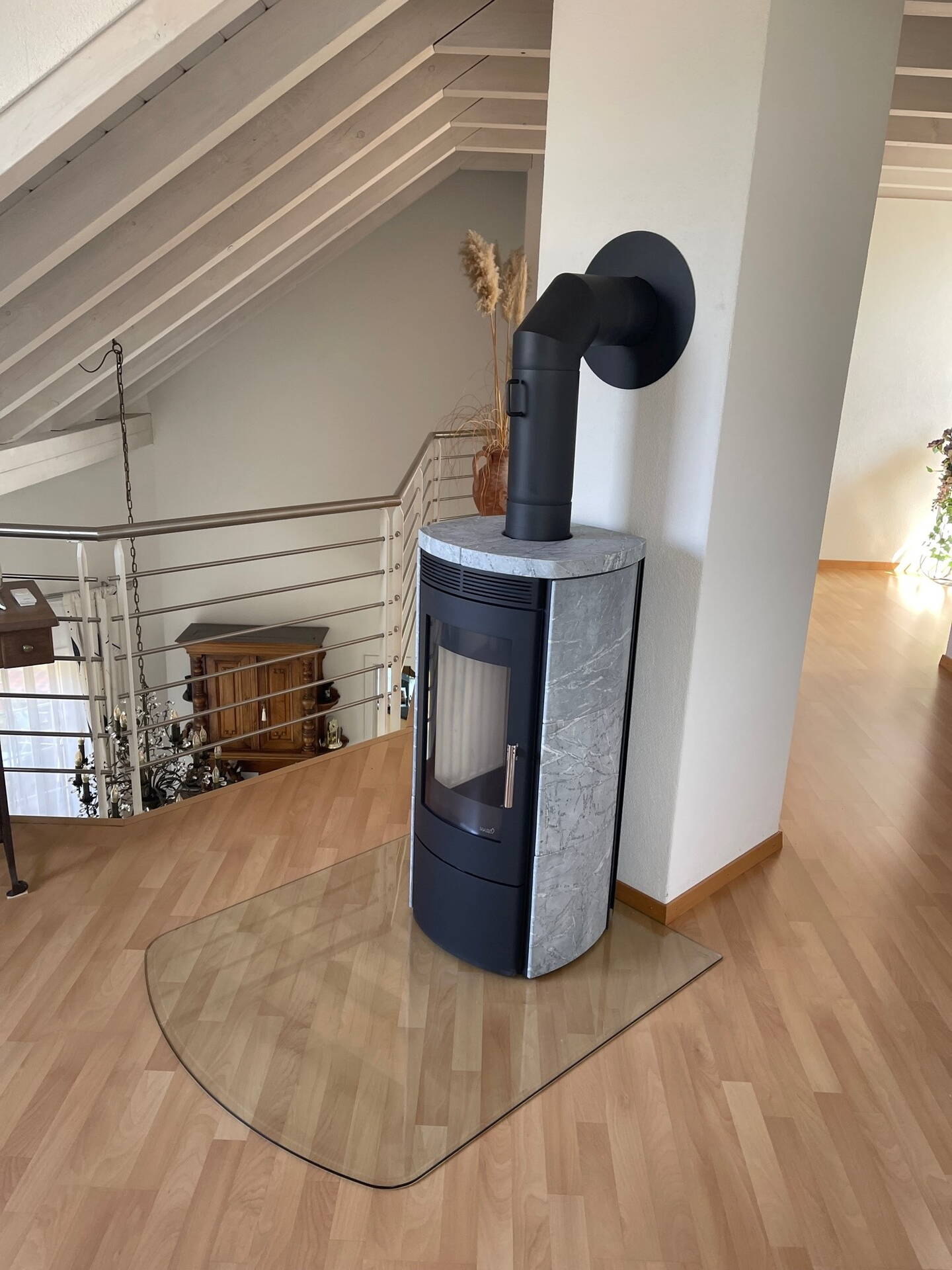 Poêle Cheminée Hark 130 GT ECOplus pierre ollaire Exemple d’installation