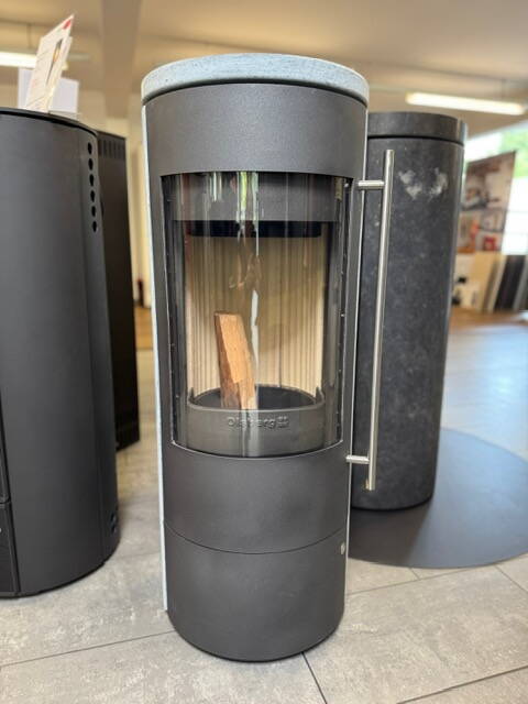 Poêle

Tipas 2, pierre naturelle acier noir au lieu de CHF 5 060.-seulement CHF 4 400.-