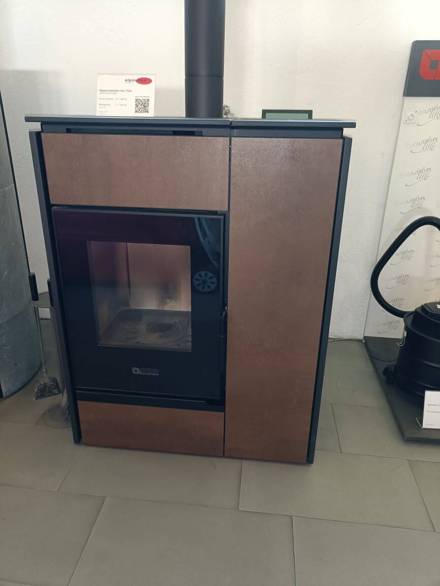 Hybridofen

Margaret Holz/Pellet, Keramik **Vorführmodell** anstatt CHF 7 900.- nur CHF 6 300.-