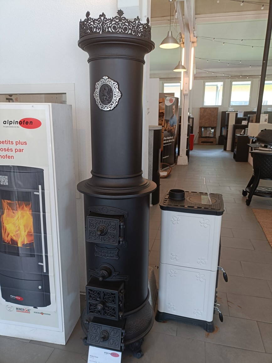 Schwedenofen

Westbo Classic Stahl schwarz anstatt CHF 5 740.- nur CHF 4 300.-