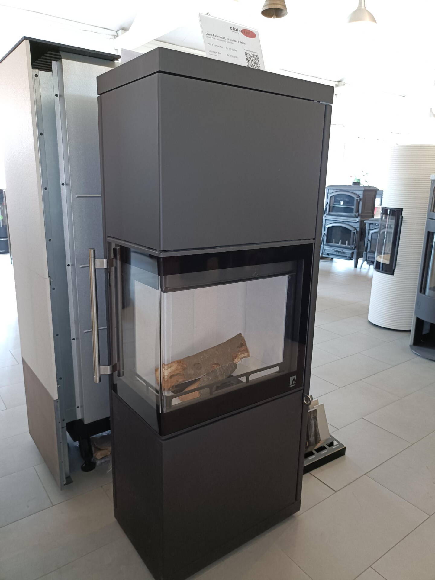 Poêle

Livera Panorama L Acier noir au lieu de 6 530.- seulement CHF 5 550.-