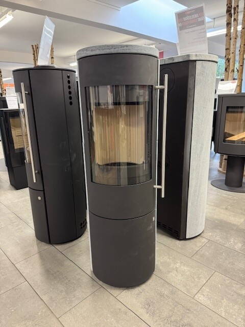 Poêle

Tipas Plus Compact Acier noir, pierre naturelle au lieu de CHF 5 490.- seulement CHF 4 830.-