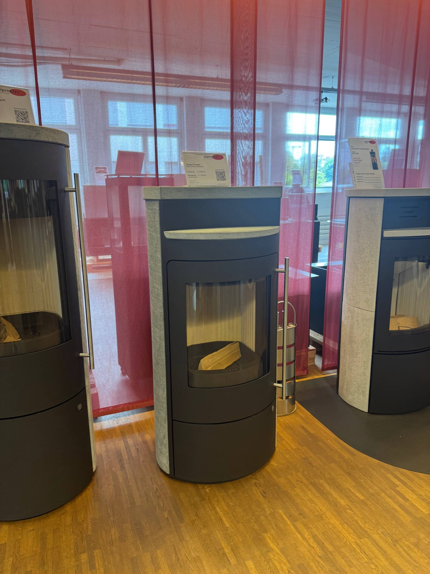 Schwedenofen

Tecapa 2 Naturstein Stahl schwarz anstatt CHF 5 020.-nur CHF 4 400.-