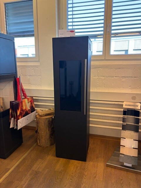 Schwedenofen

Ferro XL DA Stahl schwarz anstatt CHF 5 370.- nur CHF 4 300.-