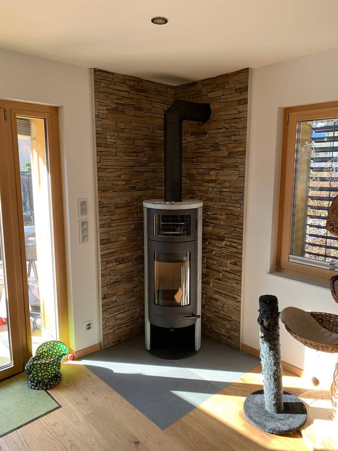 Poêle Cheminée Aprica 2 Cook Pierre naturelle Exemple d’installation