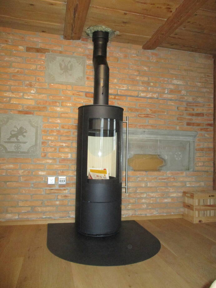 Poêle Cheminée Palena Compact Acier noir Exemple d’installation
