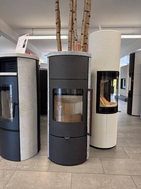 Schwedenofen

Carino Plus ST Naturstein, inkl. Speicherblock anstatt CHF 4 240.- nur CHF 4 860.-