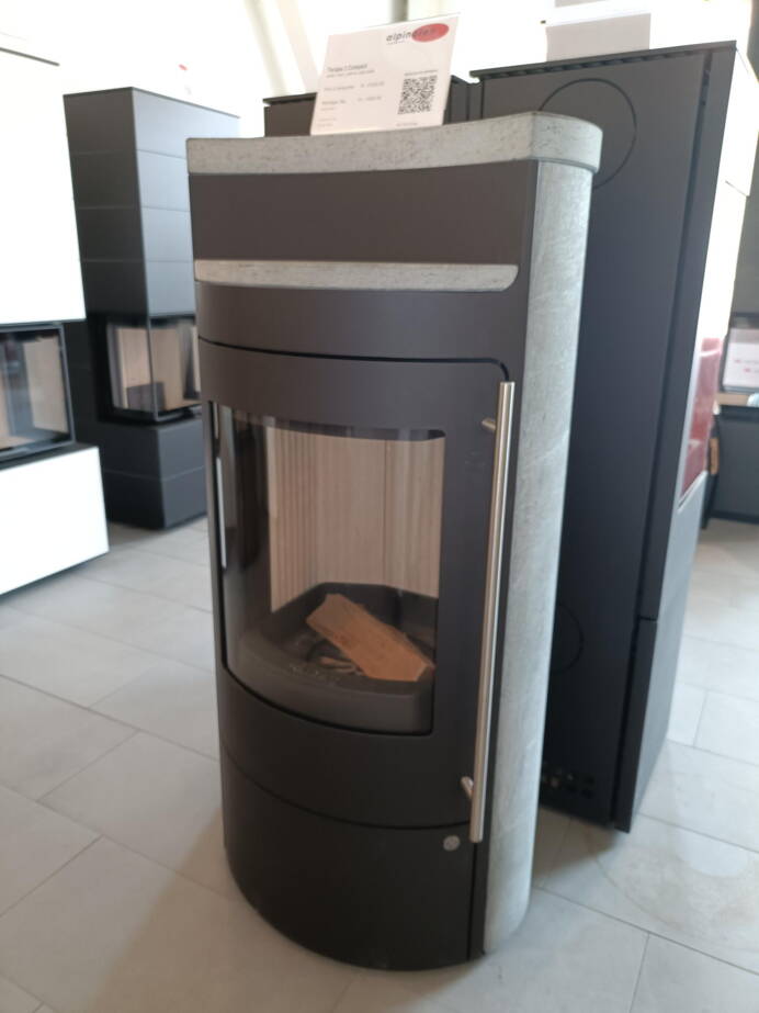 Poêle

Tecapa 2 Compact pierre naturelle au lieu de 5 020.-seulement CHF 4 400.-