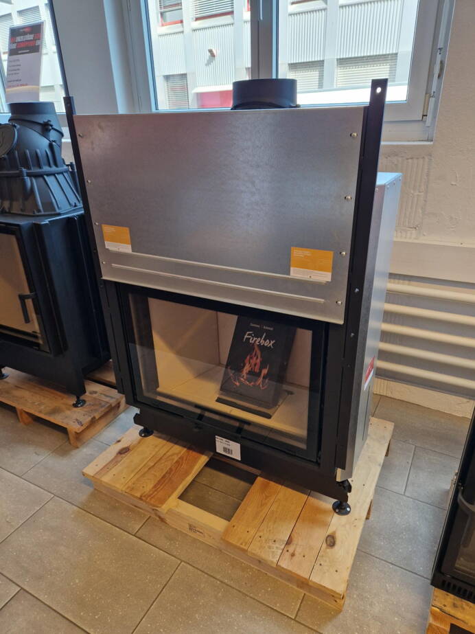 Insert cheminée

Lina 73/51 Acier noir au lieu de CHF 5 800.- seulement CHF 4 300.-