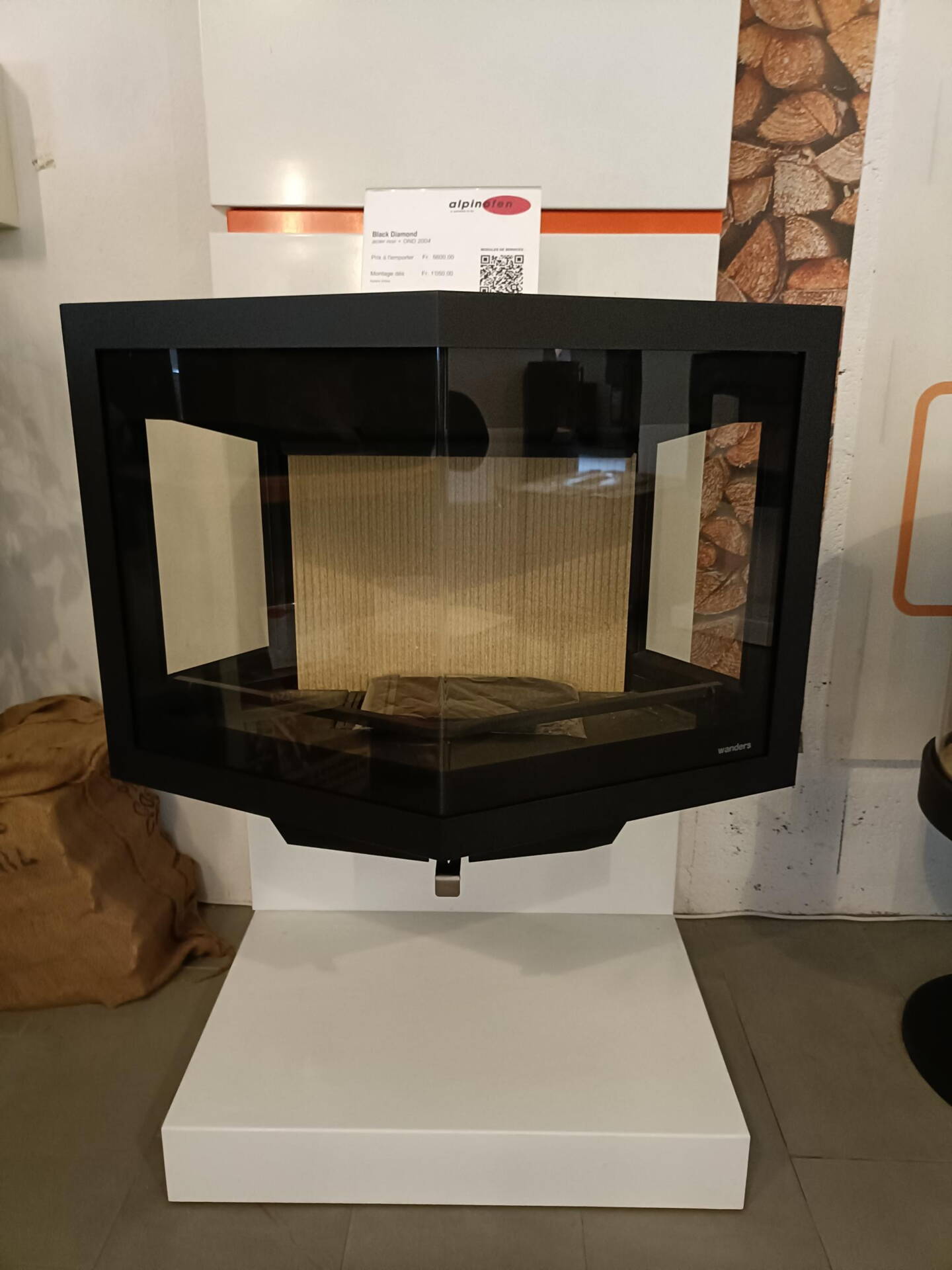 Schwedenofen

Black DiamondStahl schwarz anstatt CHF 5 600.- nur CHF 4 900.-