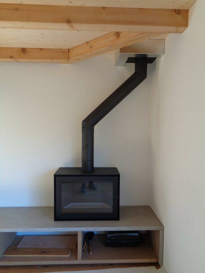Schwedenofen WAN2075 Front Black Edition Montagebeispiel