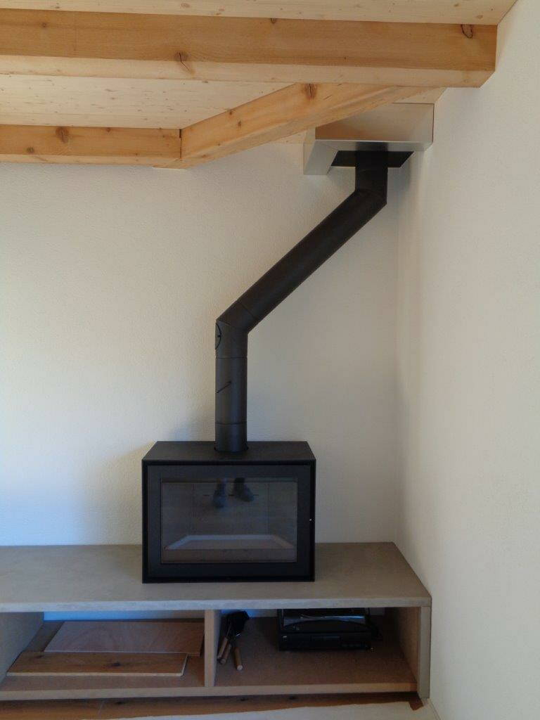 Schwedenofen WAN2075 Front Black Edition Montagebeispiel