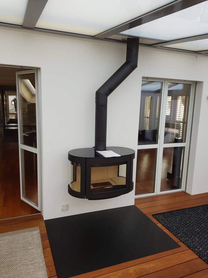 Poêle Cheminée Black Pearl Acier noir Exemple d’installation