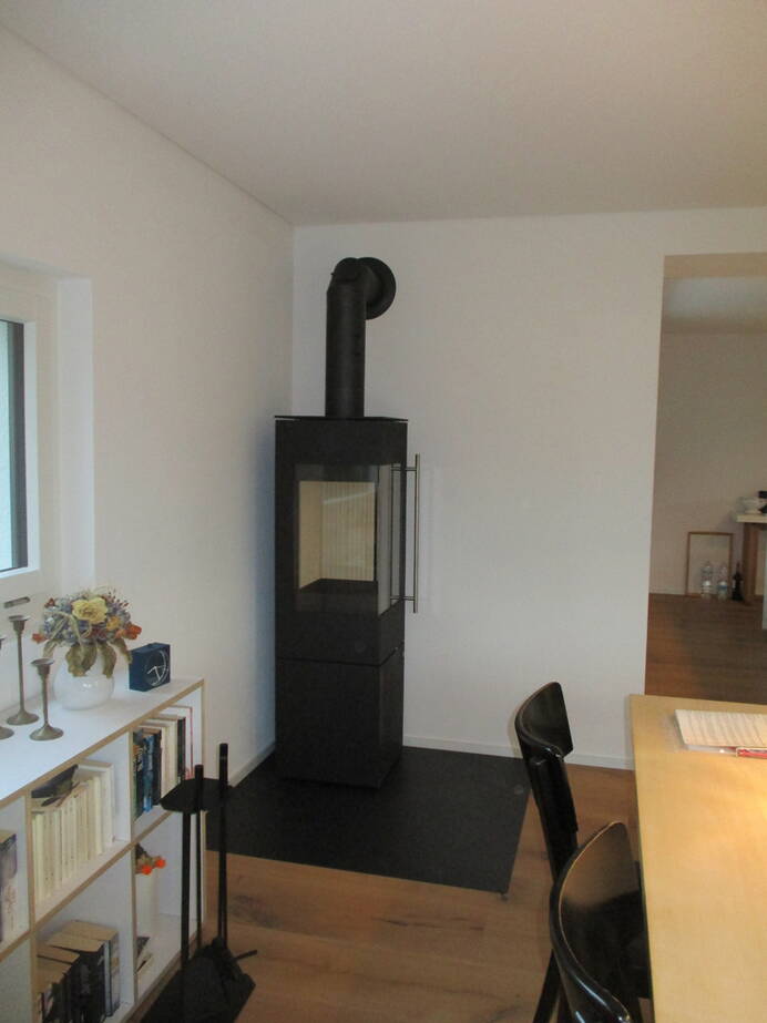 Poêle Cheminée Ipala Smart Compact Acier noir Exemple d'installation